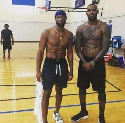 拜仁教练组 拜仁教练组