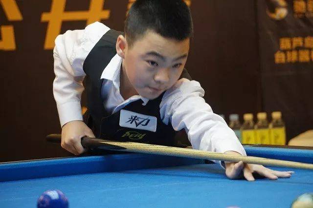 一个鲜活的 一个鲜活的