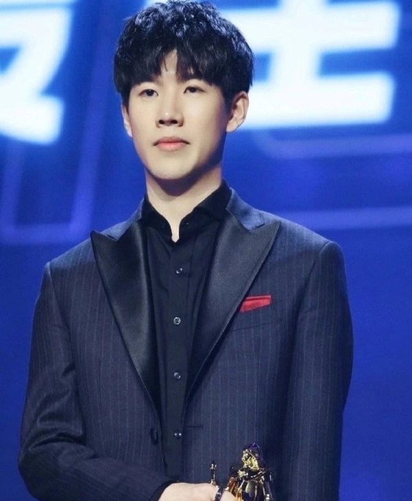 关恩是一位 关恩是一位