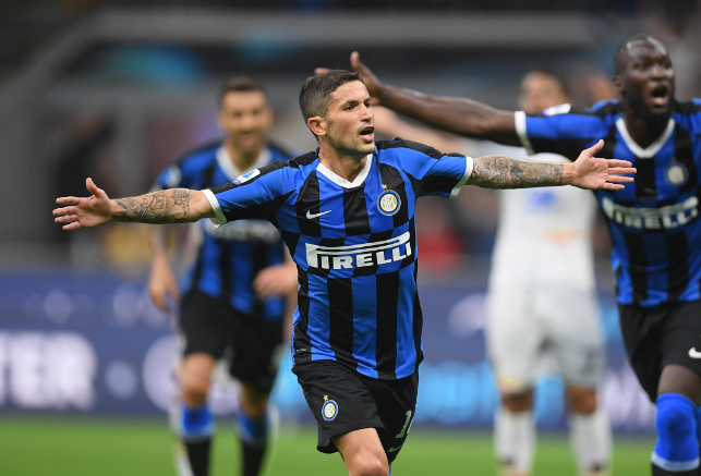 边后卫套边 边后卫套边